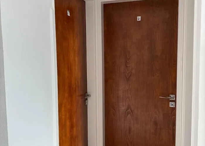 Carisa For * Larnaka