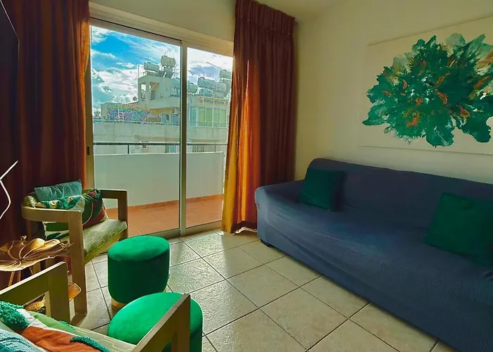 Carisa For * Larnaca